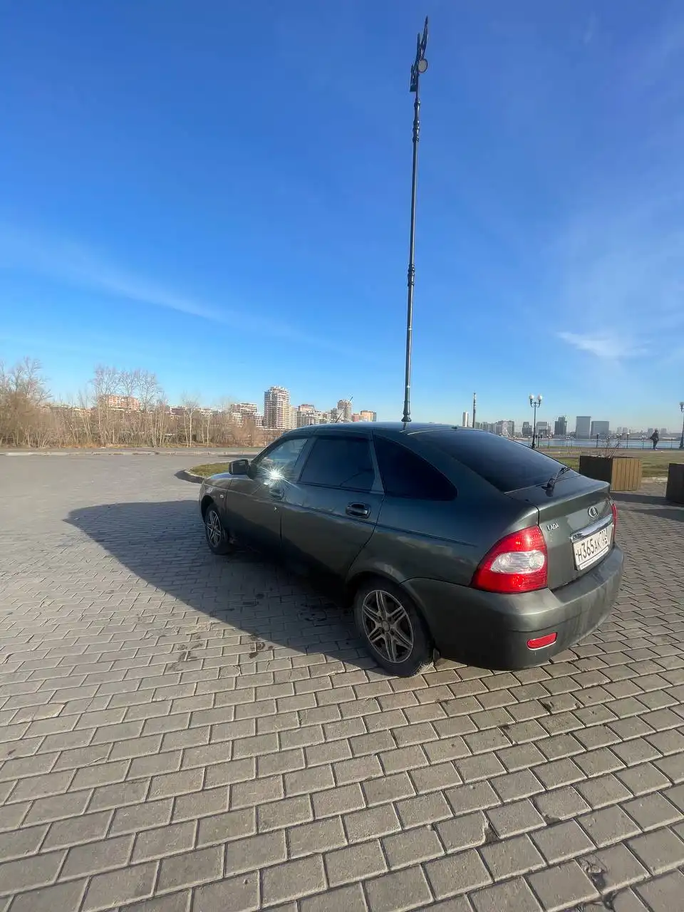 Продажа автомобиля 2011 года в хорошем состоянии