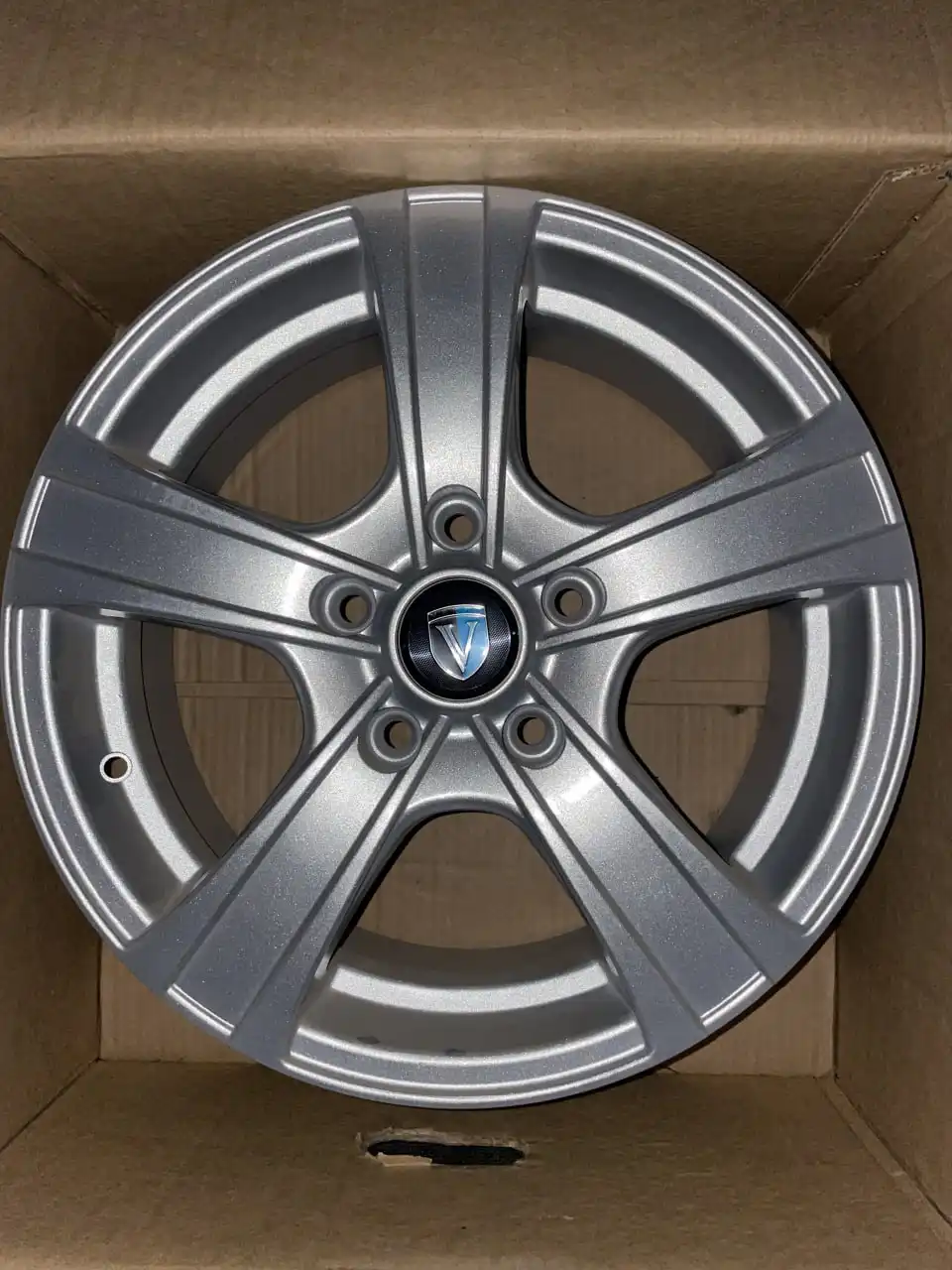 Продажа комплектов автомобильных дисков