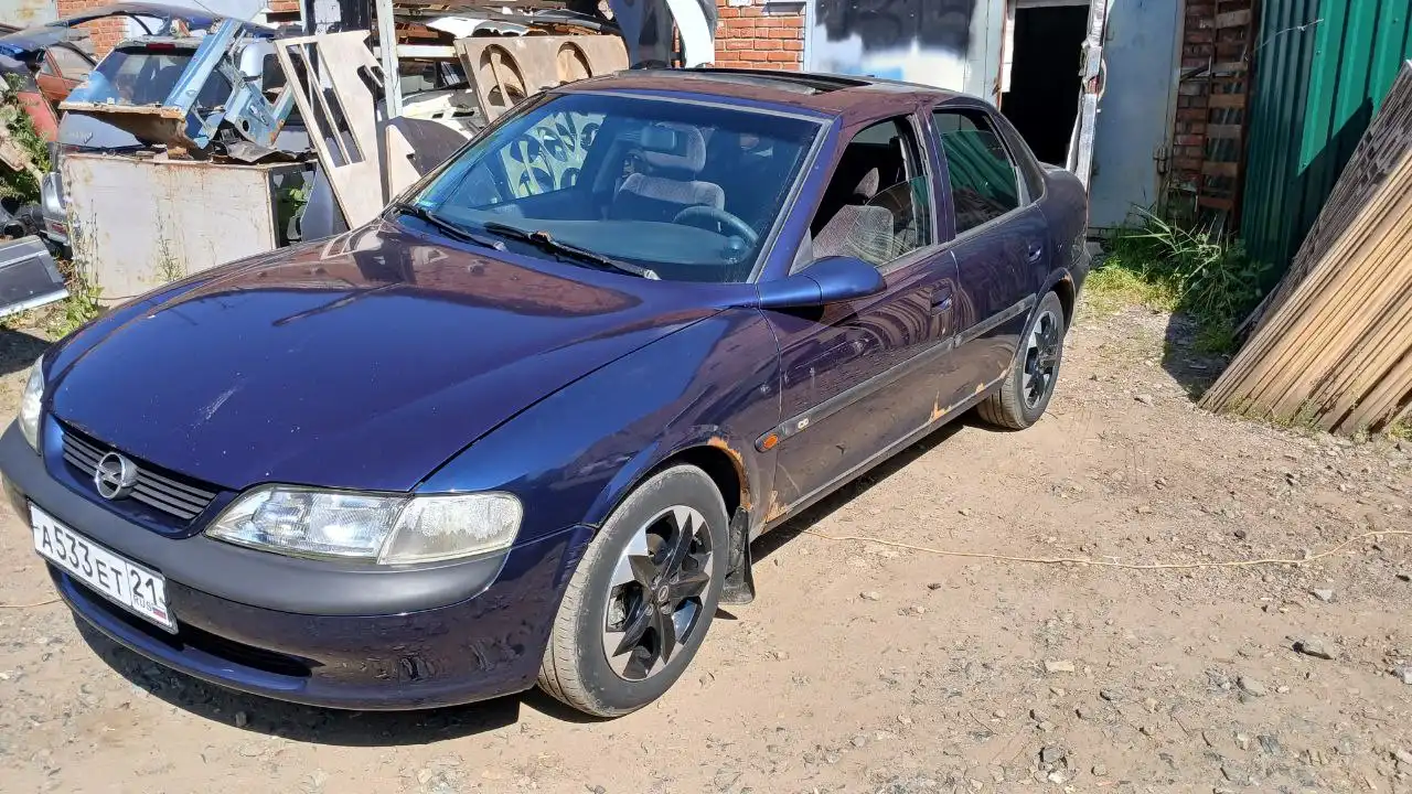 Продажа автомобиля Audi A8 105т 98г