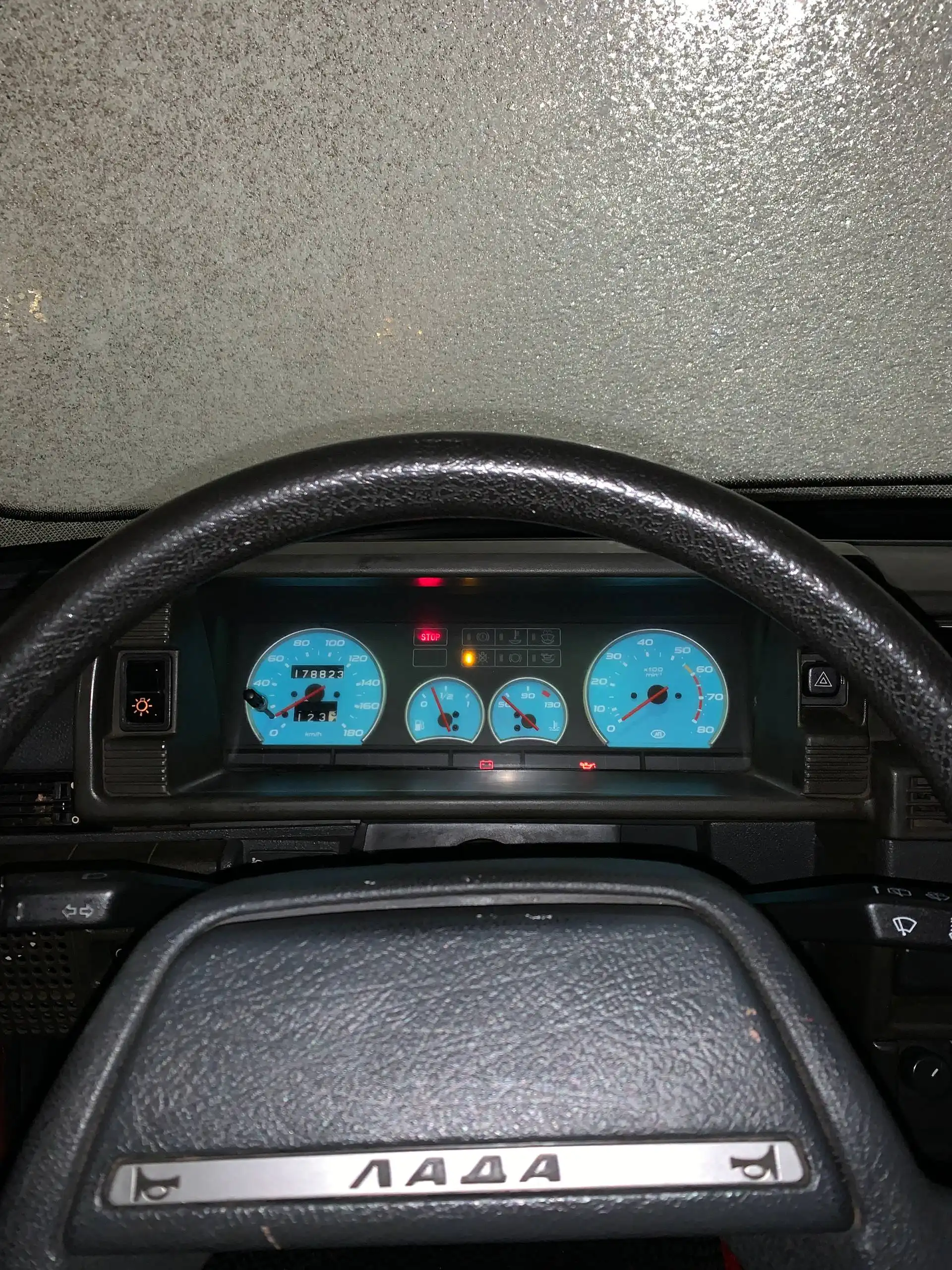 Продам ВАЗ 21099 1998 года выпуска