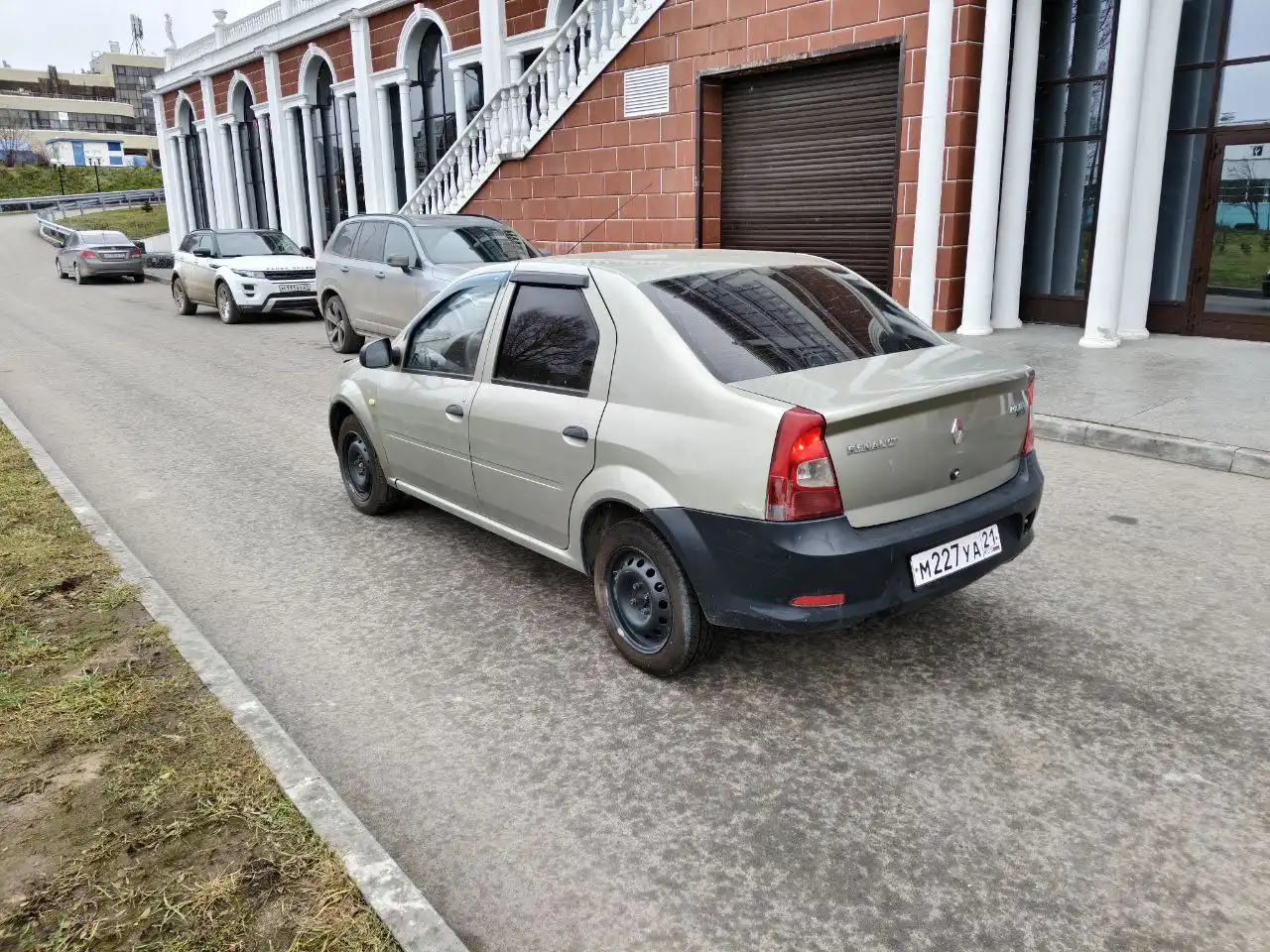 Renault Logan 2011 года в отличном состоянии - Легковые автомобили (Авто) в Чебоксары