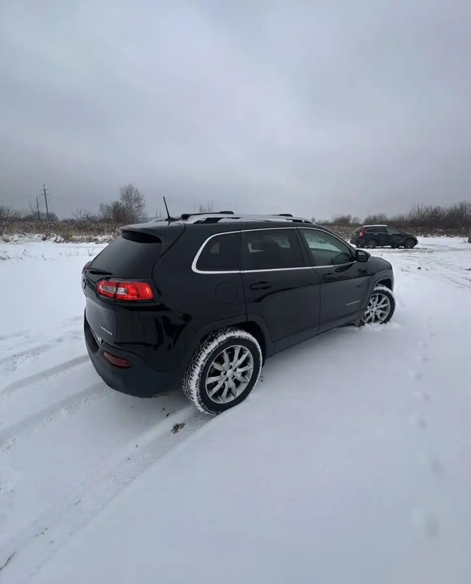 Продам Jeep Cherokee 2017 года - Jeep Cherokee (Авто) в Чебоксары