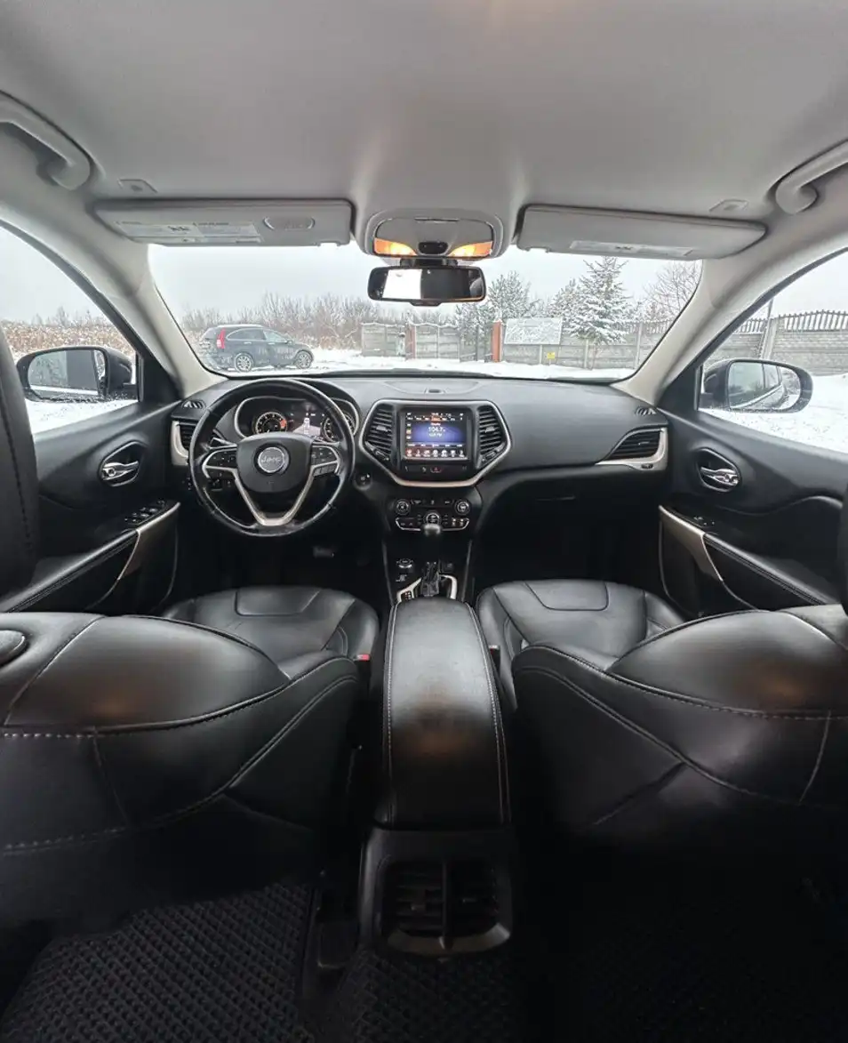 Продам Jeep Cherokee 2017 года - Jeep Cherokee (Авто) в Чебоксары