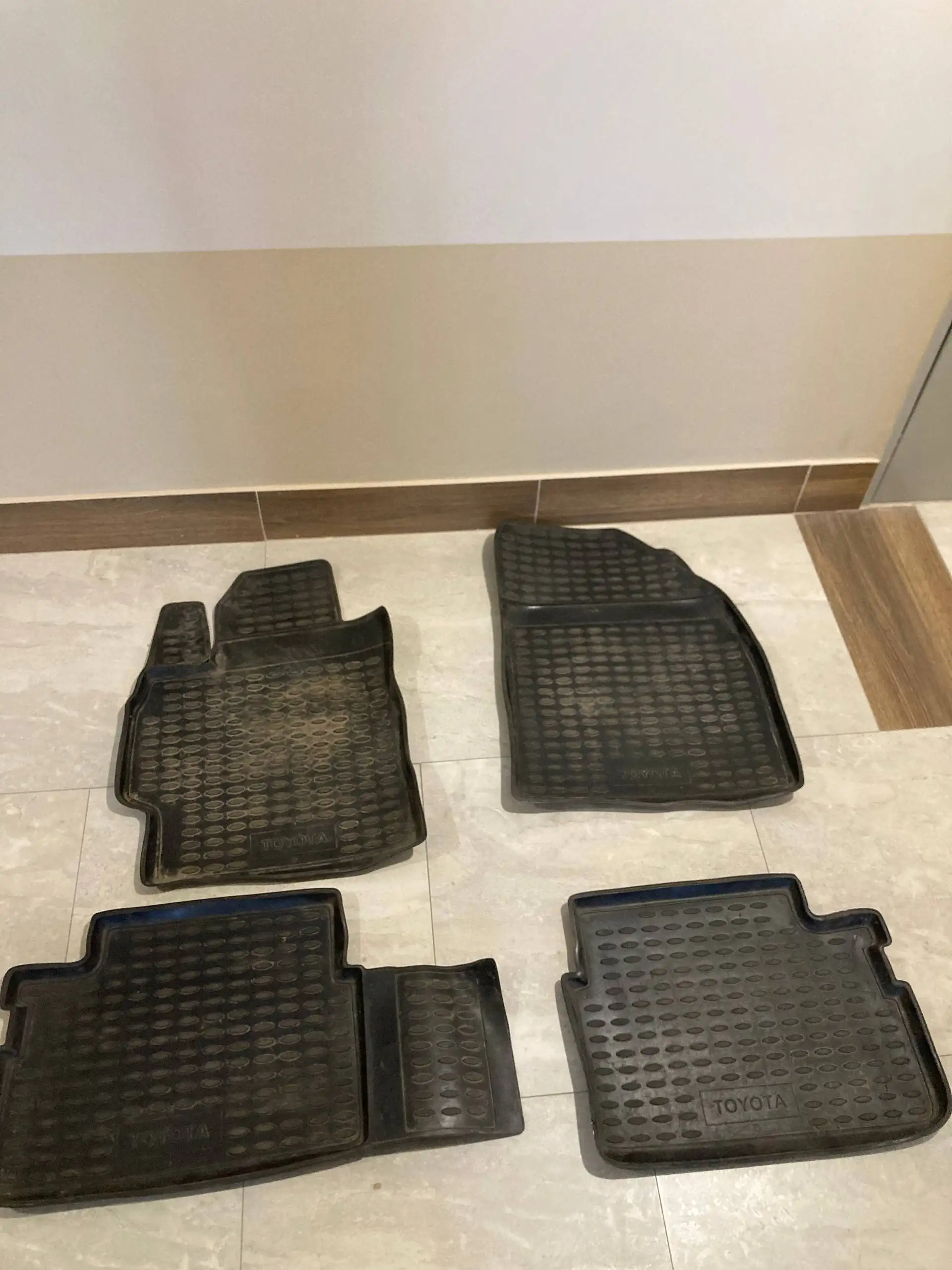 Продажа автомобильных ковриков - Аксессуары (Авто) в Чебоксары