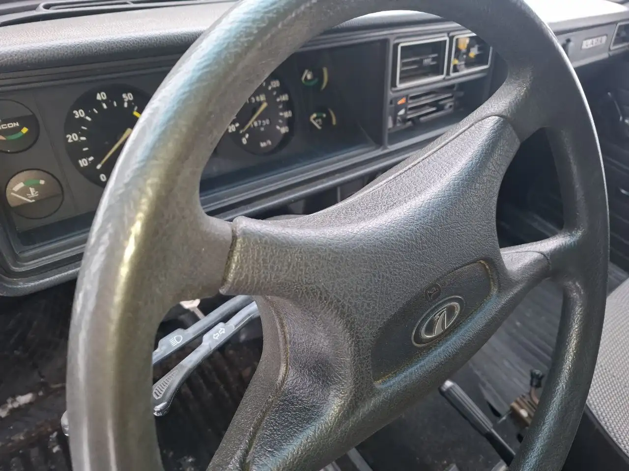 Куплю автомобили ВАЗ (Калина 2, Гранта, Приора) для восстановления или разбора - Легковые автомобили (Авто) в Чебоксары