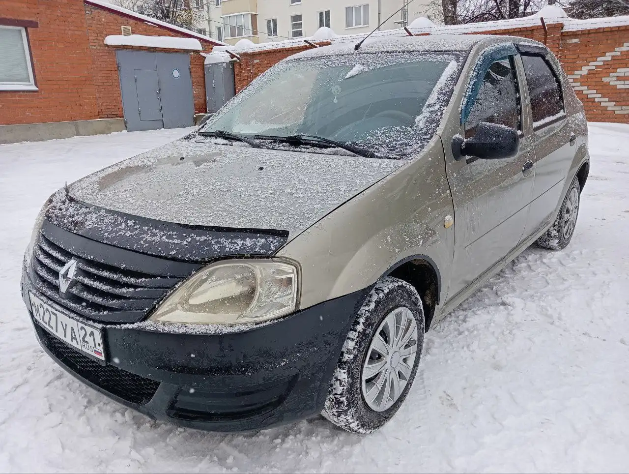 Продажа автомобиля Renault Logan 2011 года в отличном состоянии - Легковые автомобили (Авто) в Чебоксары