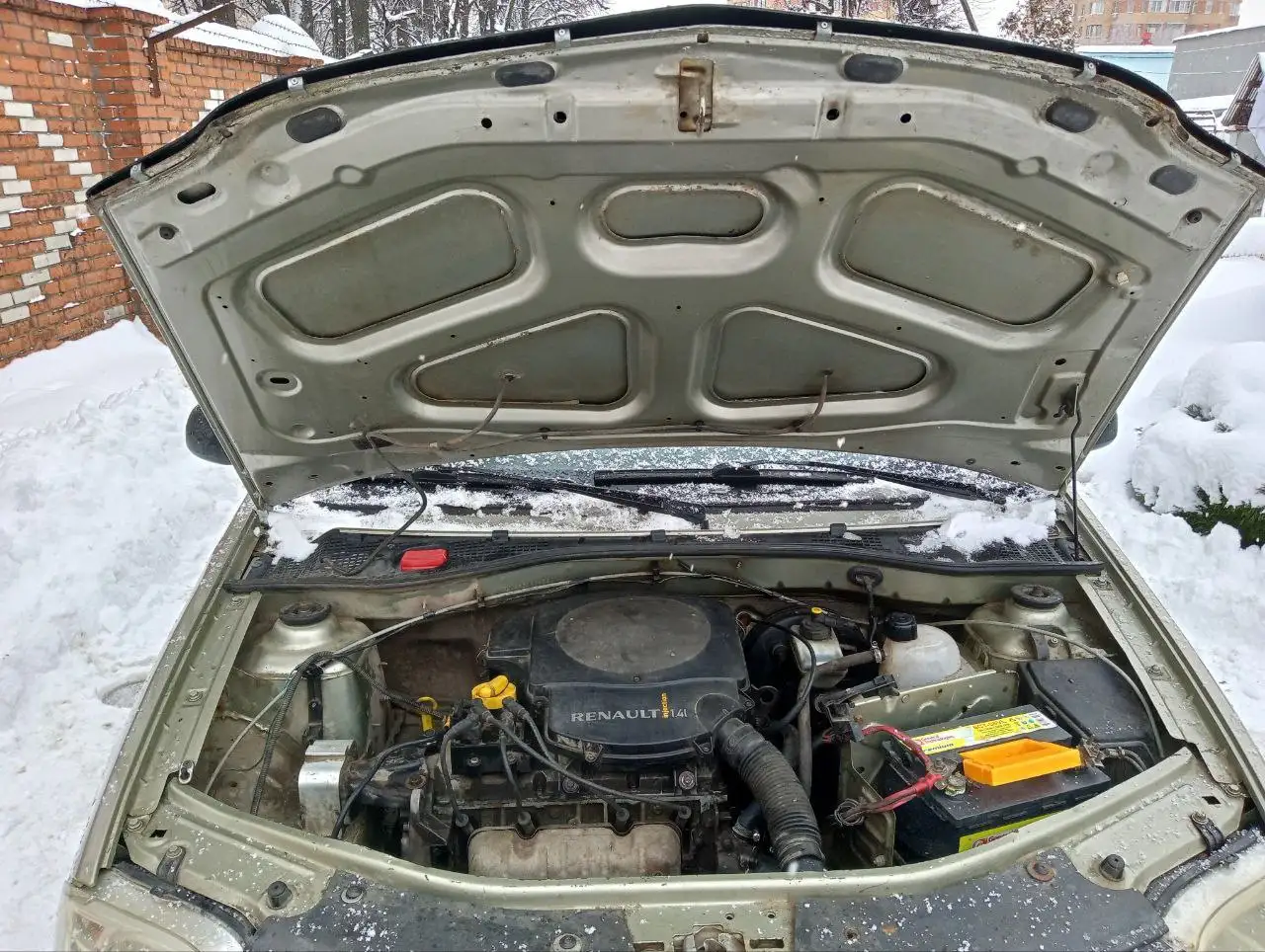 Продажа автомобиля Renault Logan 2011 года в отличном состоянии - Легковые автомобили (Авто) в Чебоксары