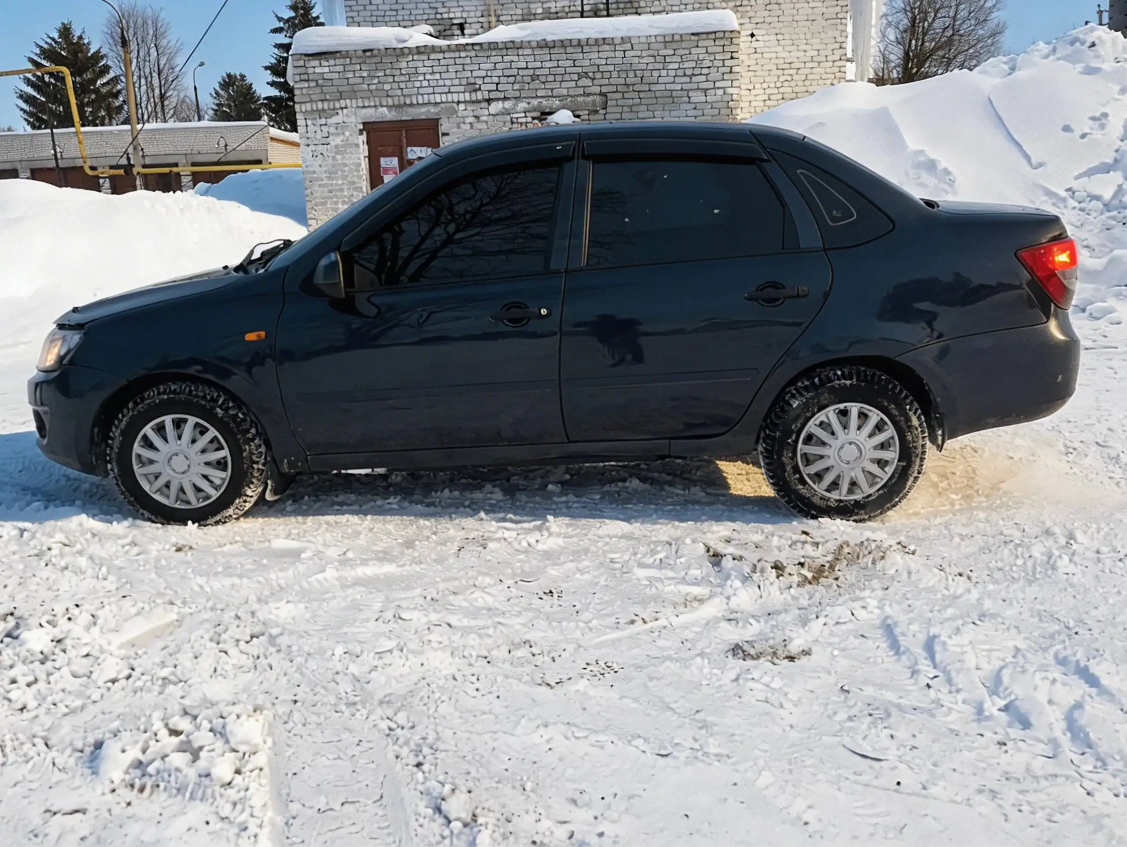 Продажа автомобиля Lada Granta 2012 года - Авто в Чебоксары