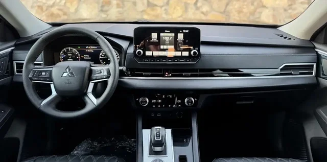 Продажа Mitsubishi Outlander 2022 года - Автоподзаказ/Импорт в Чебоксары