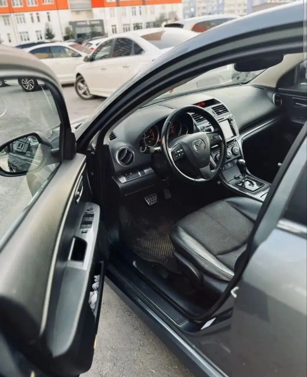 Продажа автомобиля 2012 года - Авто в Чебоксары