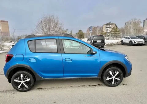 Рено Сандеро Степвей 2022 года - Авто в Чебоксары