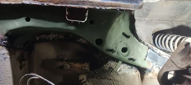 Кузовной ремонт днища, арки, пороги, глушитель - LADA в Чебоксары