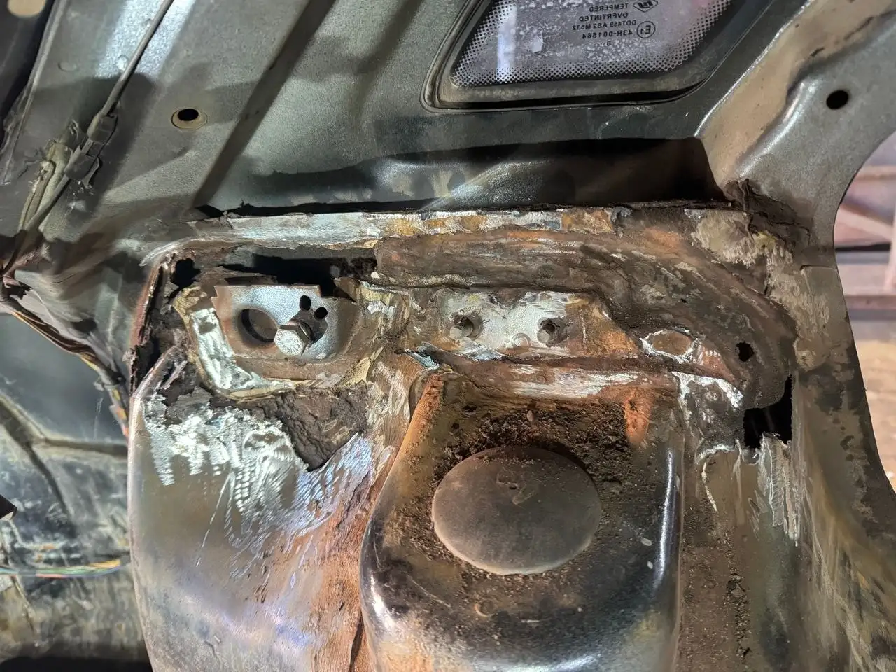 Кузовной ремонт днища, арки, пороги, глушитель - Кузовной ремонт (Авто) в Чебоксары