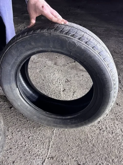 Продажа резины 225/55R17 - Автомобили в Неизвестно