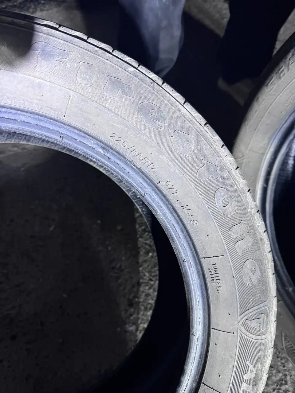 Продажа резины 225/55R17 - Шины и диски (Авто) в Неизвестно