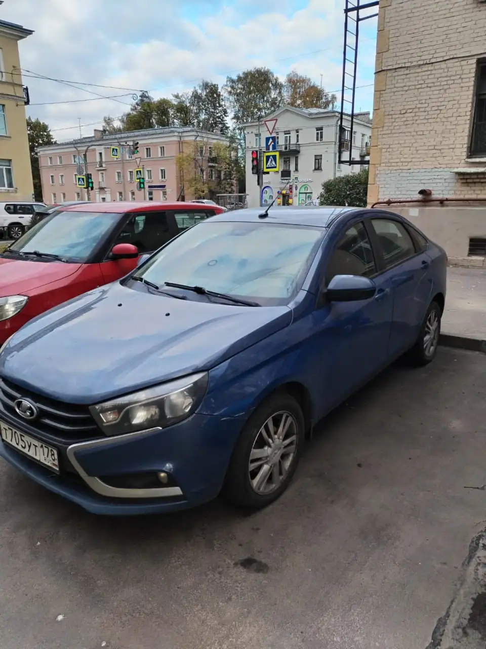 LADA VESTA 2016 на торгах по банкротству - Легковые автомобили (Авто) в Ленинградская область