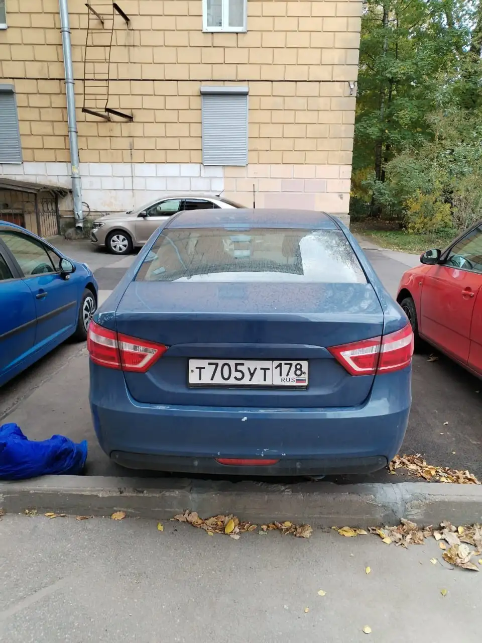 LADA VESTA 2016 на торгах по банкротству - Легковые автомобили (Авто) в Ленинградская область