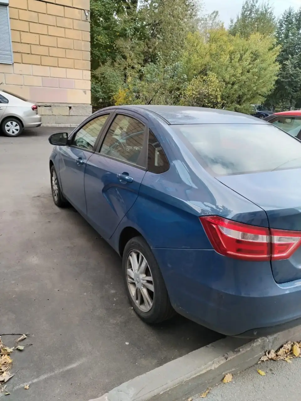 LADA VESTA 2016 на торгах по банкротству - Легковые автомобили (Авто) в Ленинградская область