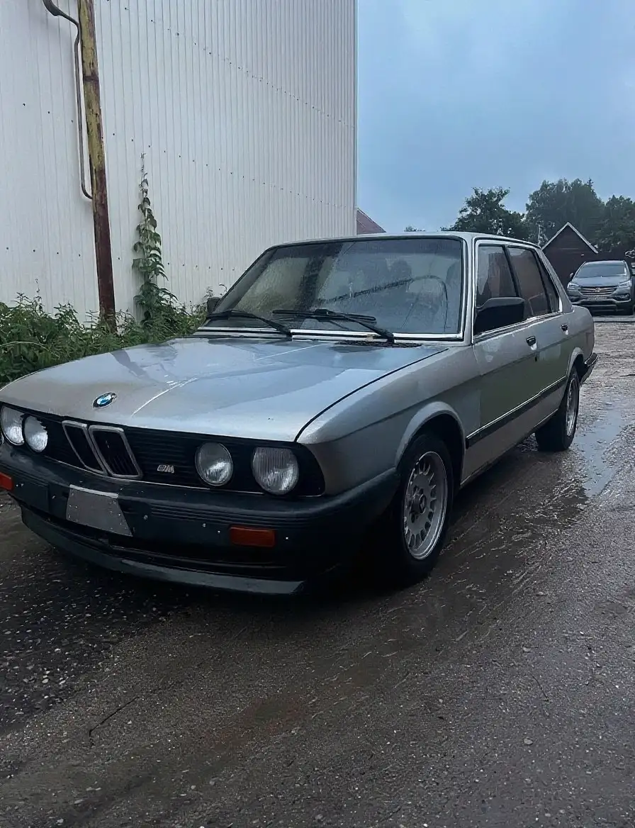 BMW 5 (E28) 1980-х в отличном состоянии - Легковые автомобили (Авто) в Чебоксары