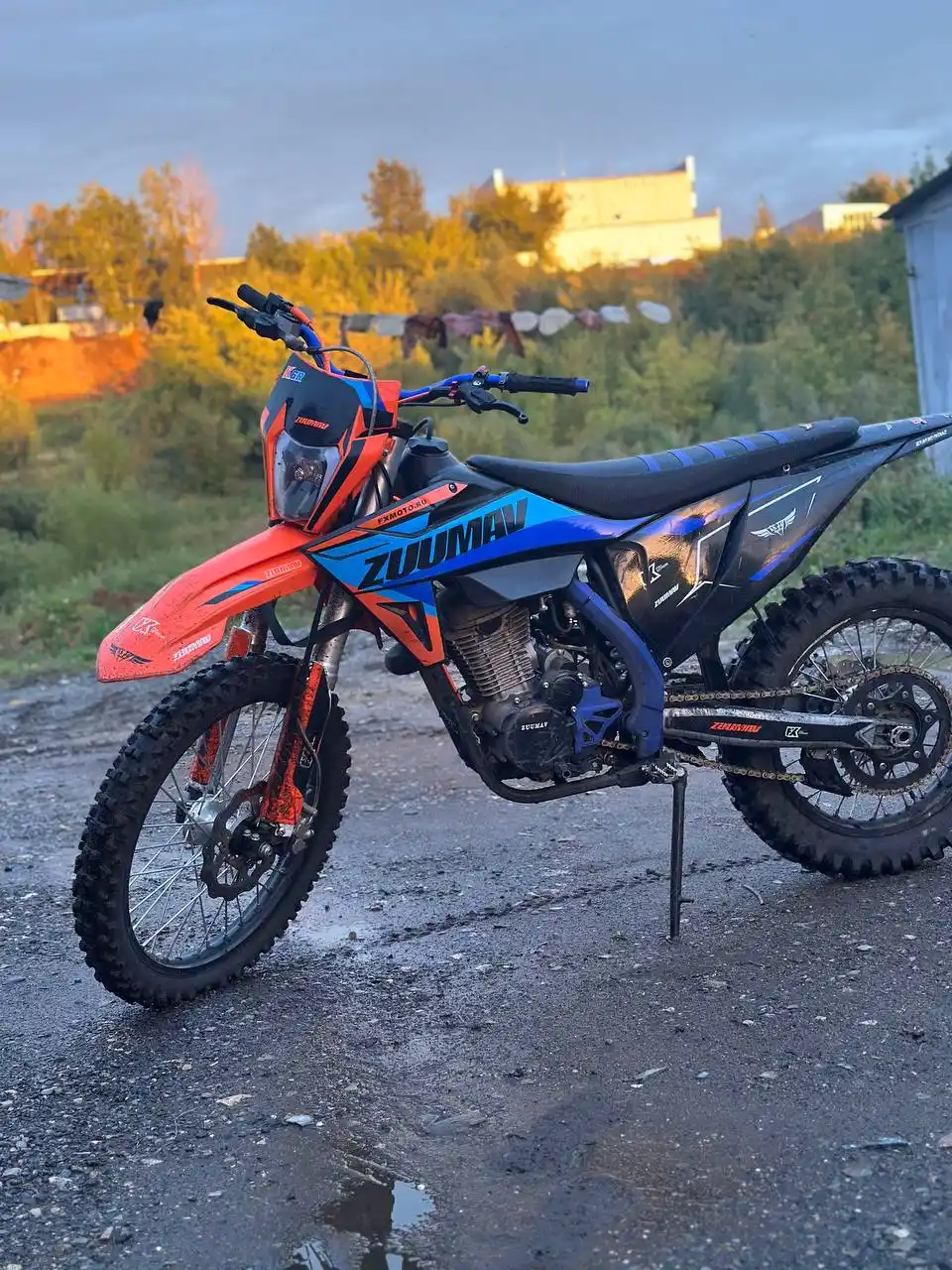 Продам мотоцикл Zuumav K6R 250 кубов