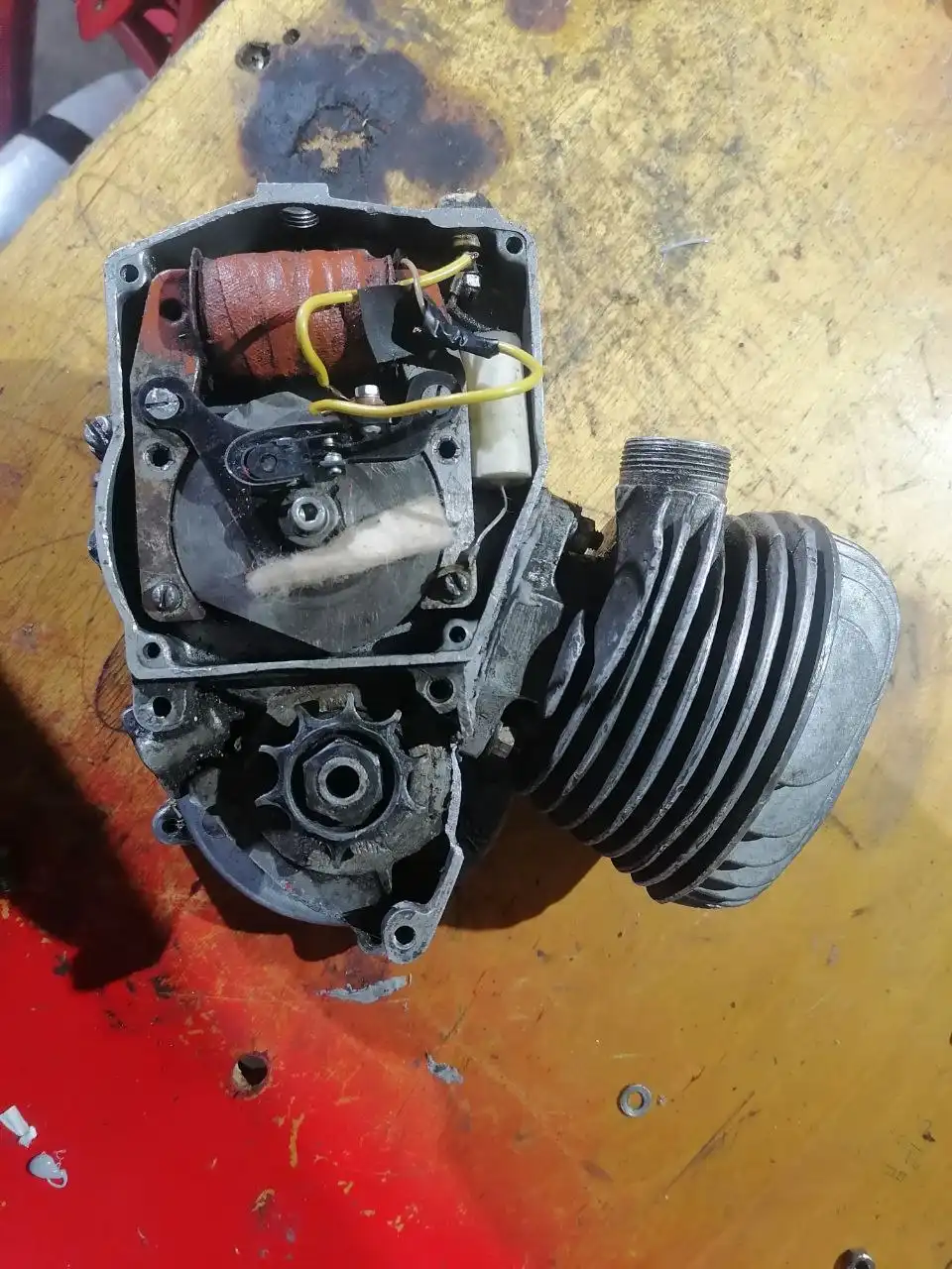 Продам двигатель д8