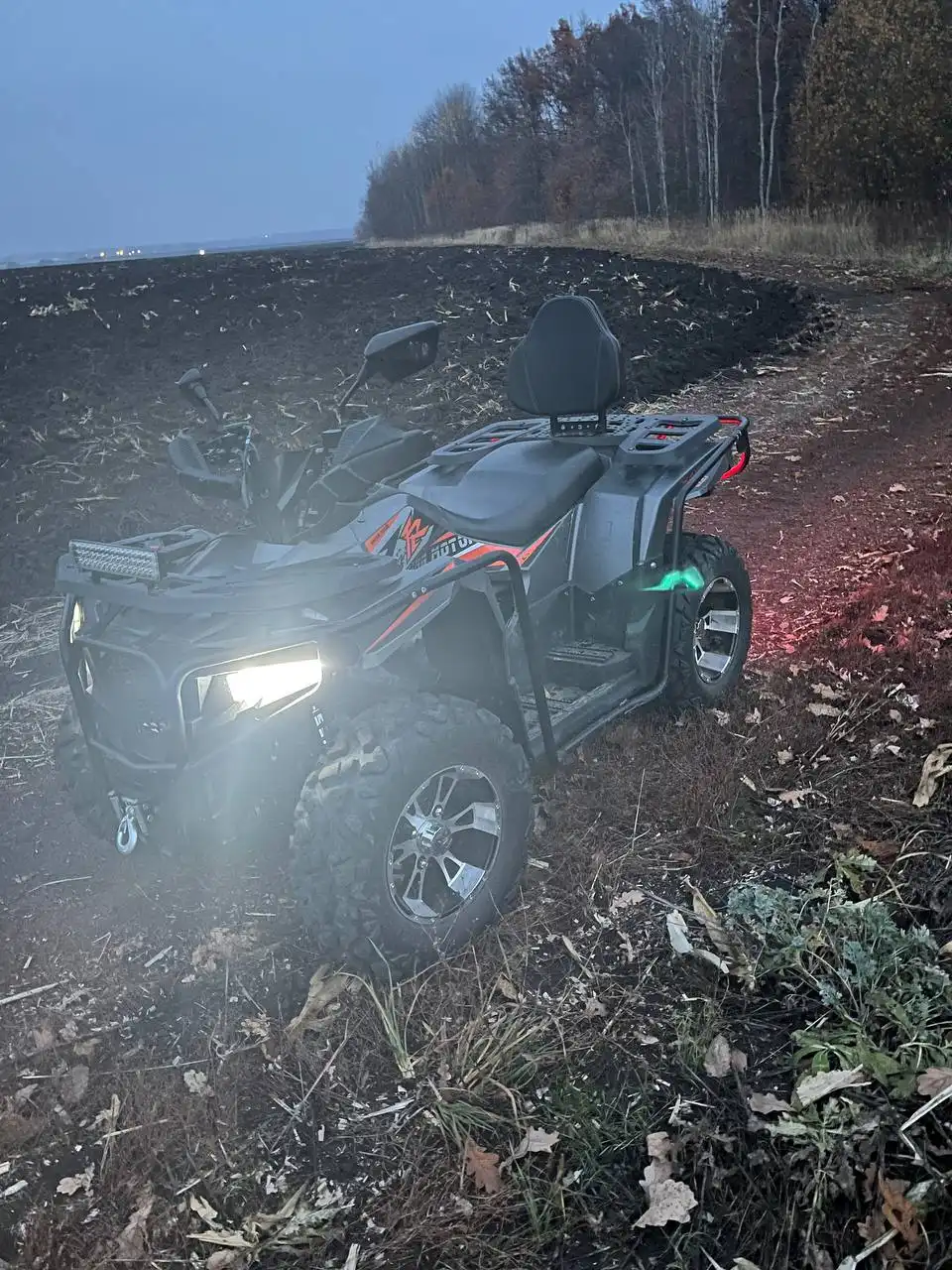 Продам квадроцикл ATV 300