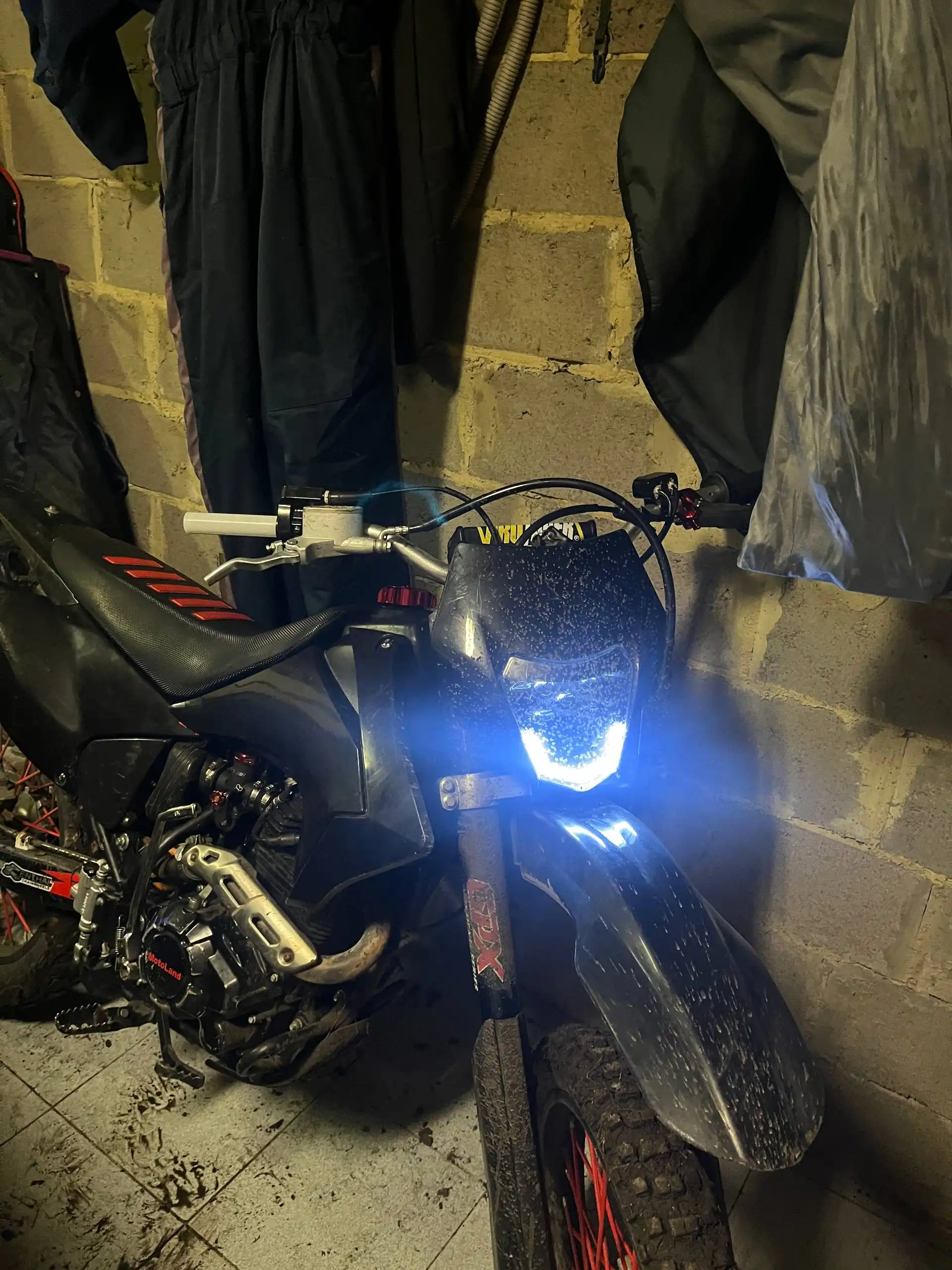 Продам мотоцикл Motoland XR 250 lite (172FMM) с накатом 124 мт/ч