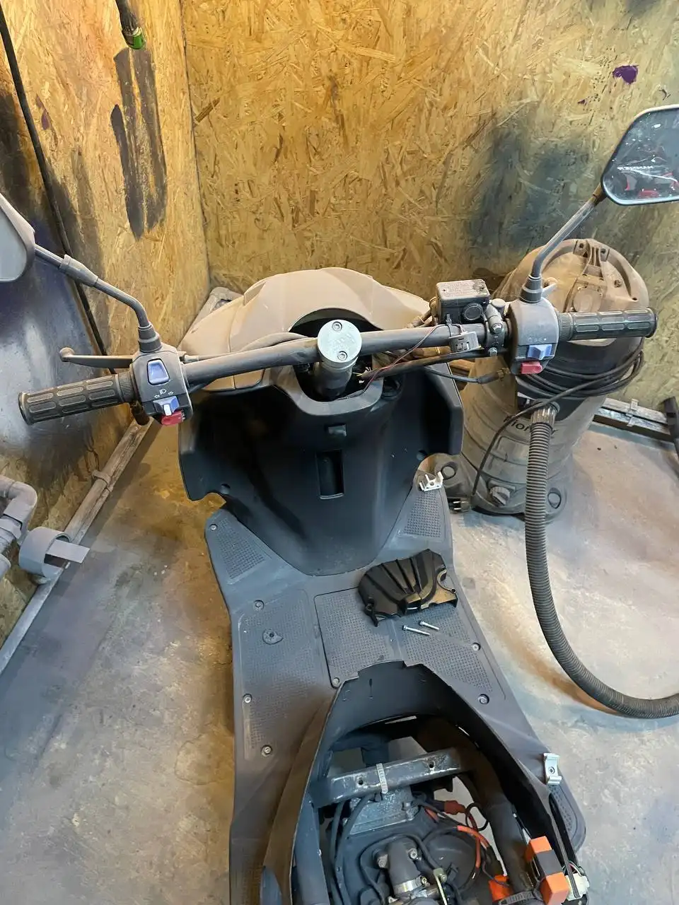 Мотоцикл с перебранным двигателем