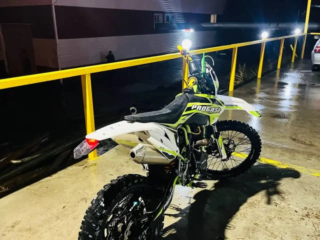 Мотоцикл в идеальном техническом состоянии - Авто в Саранск