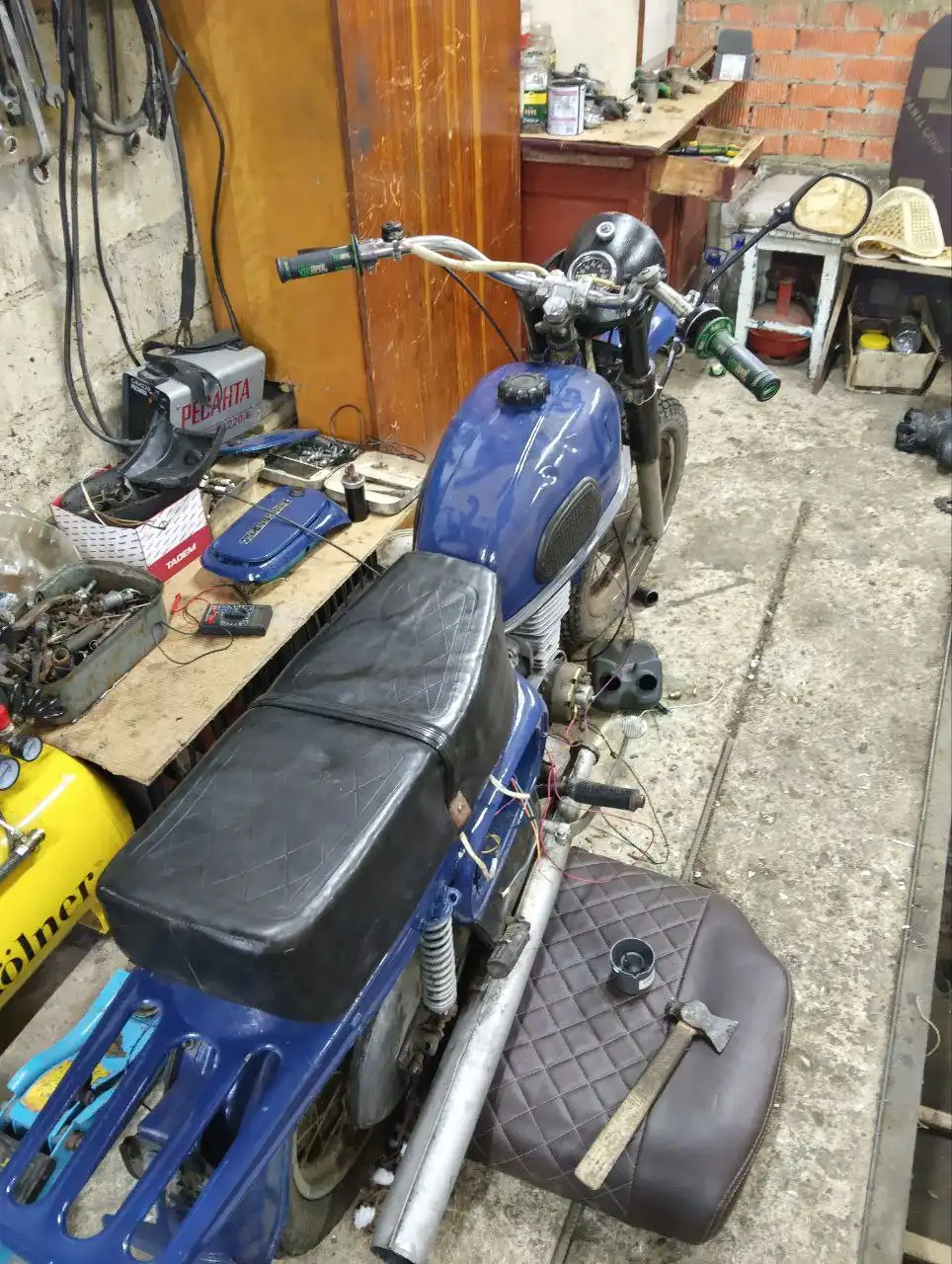 Продам мотоцикл без искры, комплектный