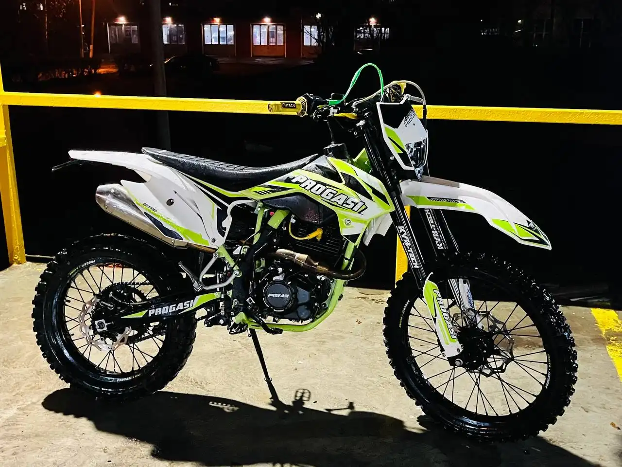 Мотоцикл в идеальном техническом состоянии - Мотоциклы (Авто) в Саранск