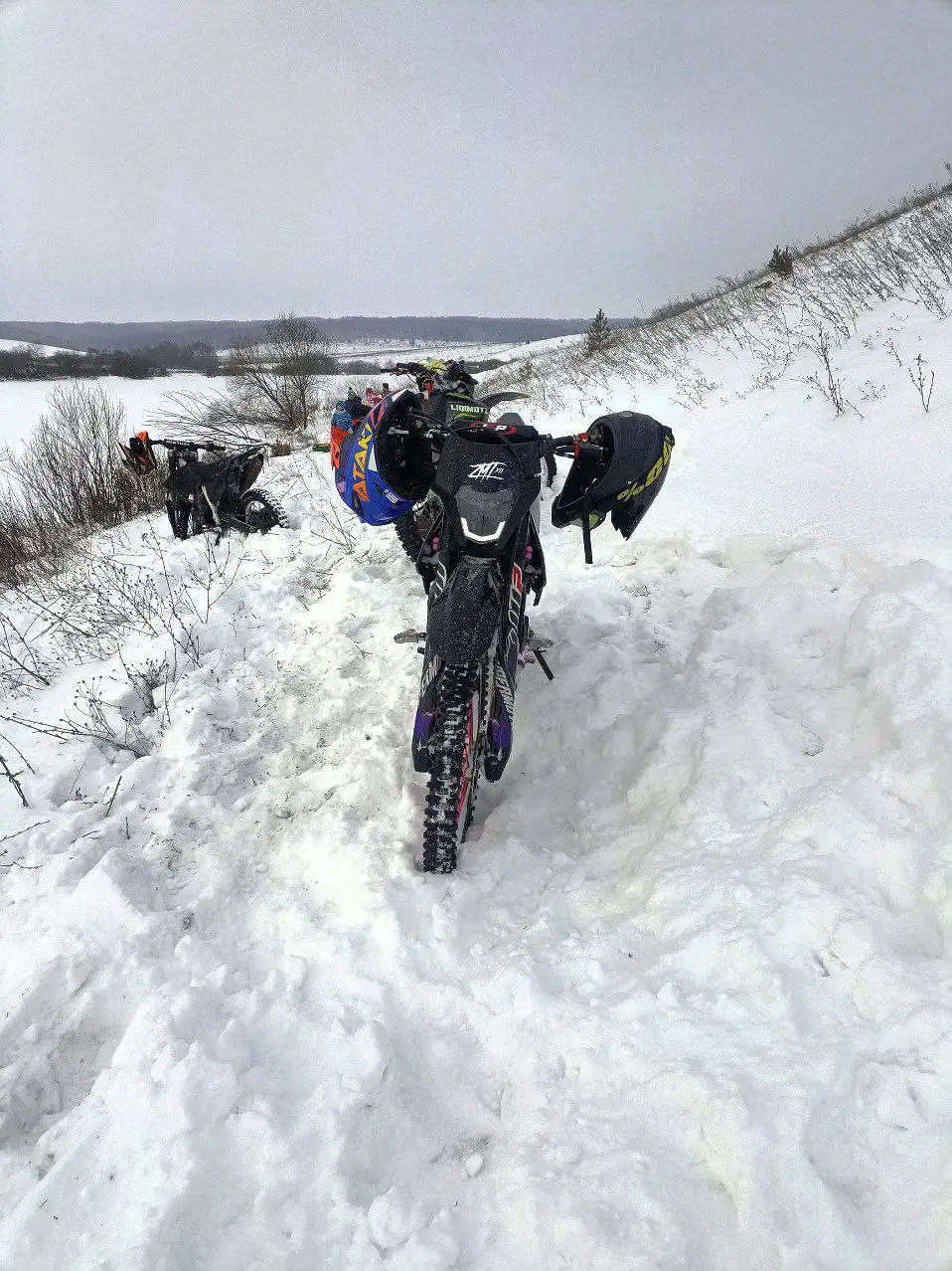 Мотоцикл 25 года с поддымливанием и запчастями - Мотоциклы (Авто) в Саранск