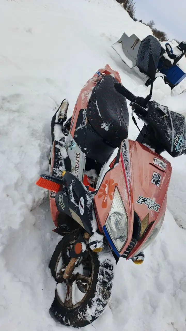 Продаётся скутер 150 кубов с новыми запчастями - Мотоциклы и скутеры (Авто) в Саранск