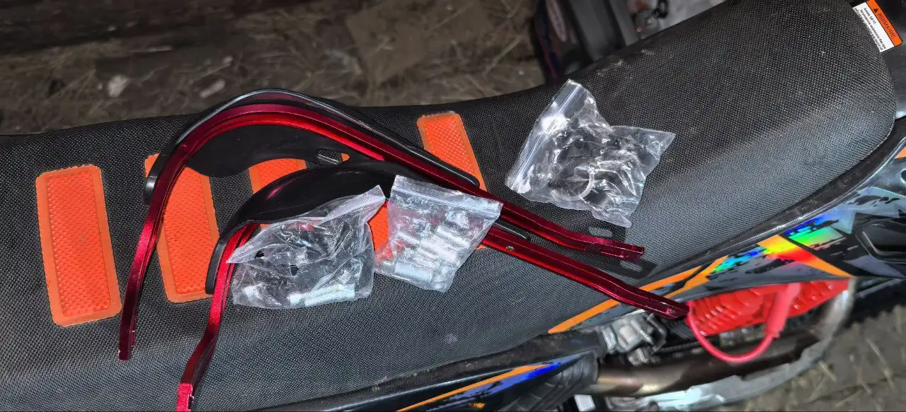 Продам защиту рук на эндуро - Мотоэкипировка (Хобби и отдых) в Саранск