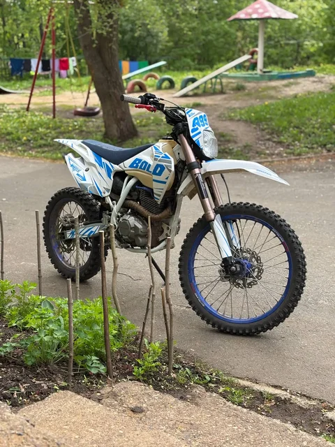 Продажа мотоцикла XT 300 HS с новыми запчастями и обслуживанием - Мотоцикл в Саранск