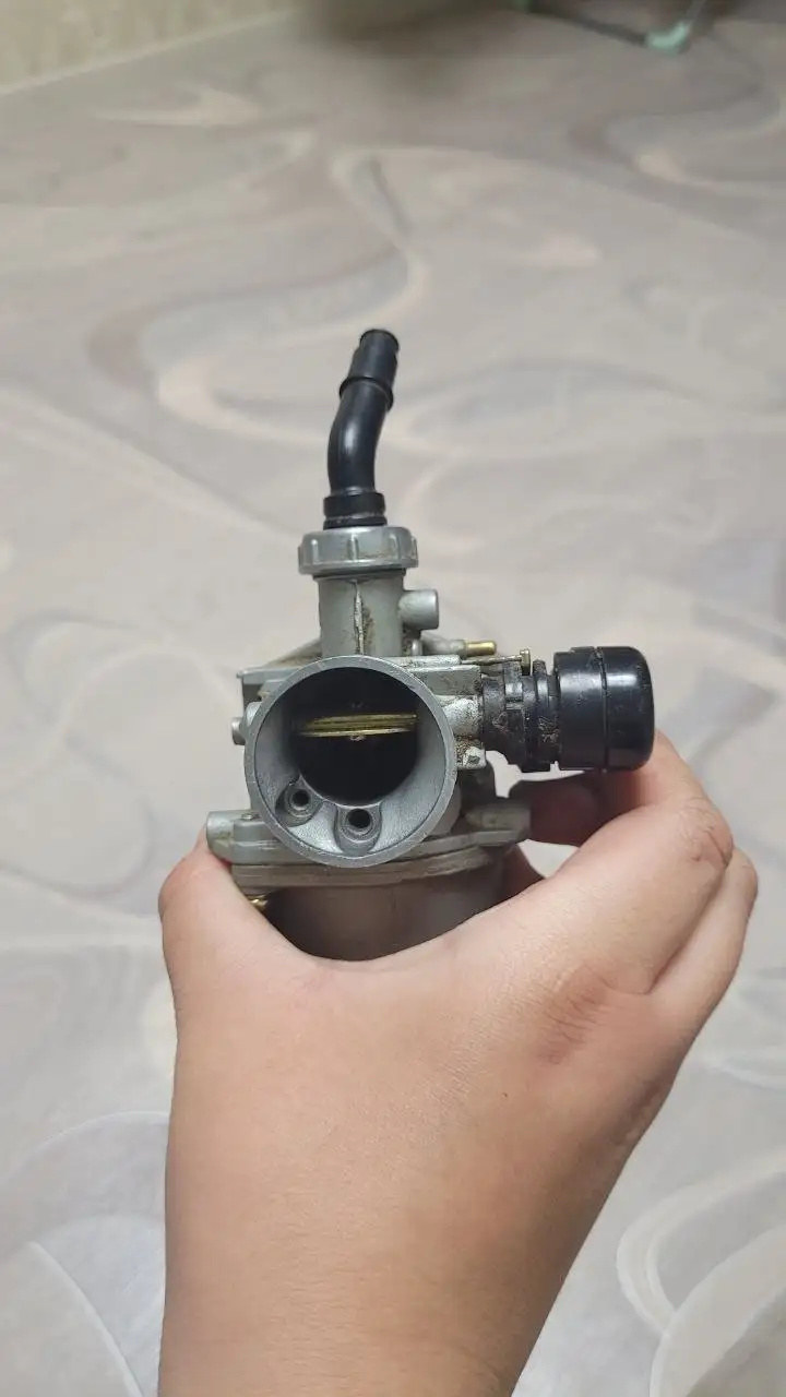 Карбюратор ПЗ-19 и аккумулятор для мотоцикла - Мотоциклетные запчасти (Запчасти) в Саранск