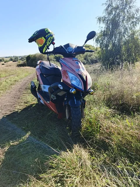 Продаётся скутер 150 кубов - Мотоциклы и скутеры в Саранск