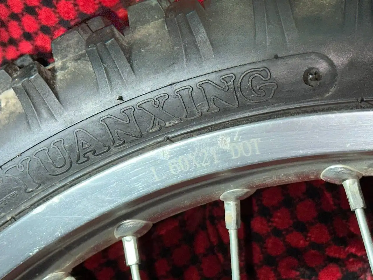 Переднее колесо R21 с диском и шиной - Колеса и диски (Запчасти) в Саранск