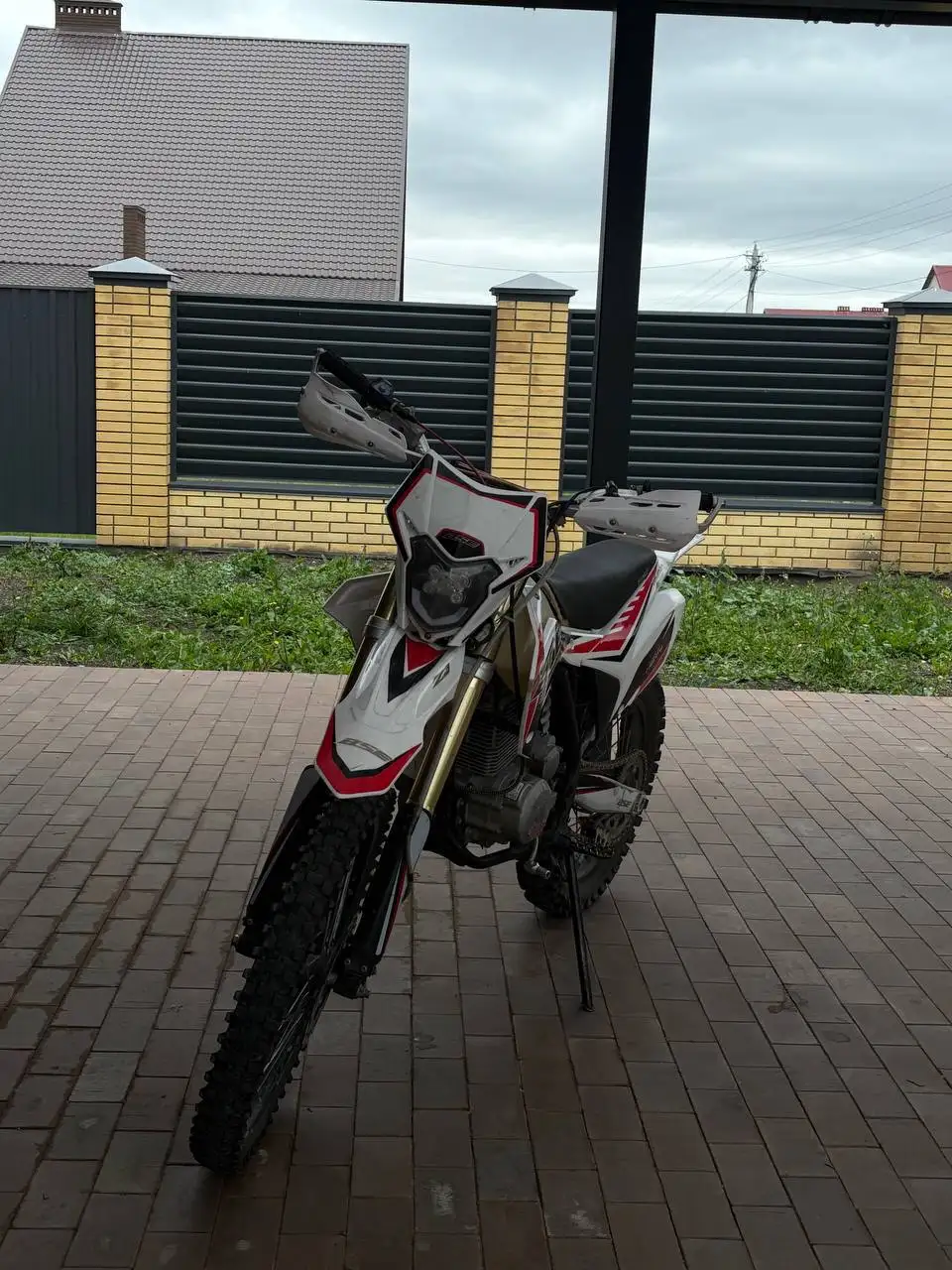 Надёжный мотоцикл с пробегом 4000 км - Мотоциклы (Авто) в Саранск