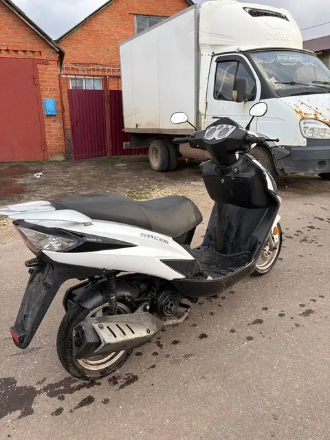 Продам скутер 40к - Мотоцикл в Саранск