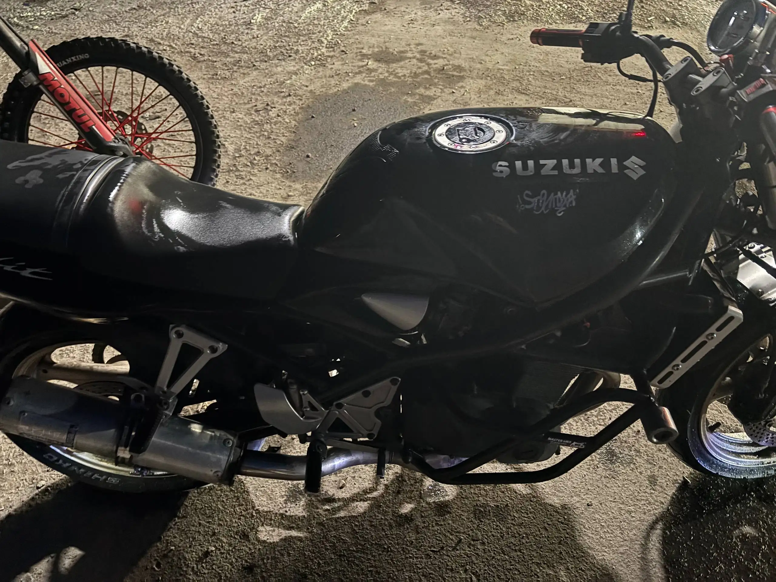 Продам Suzuki Bandit 400, 1990 - Мотоциклы (Авто) в Саранск