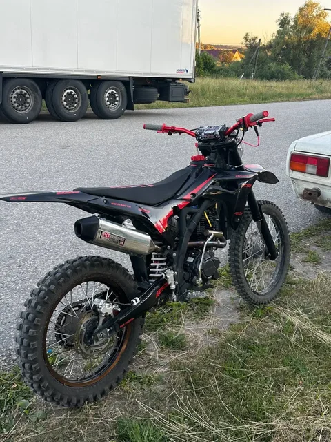 Продам эндуро - Автомобиль в Саранск