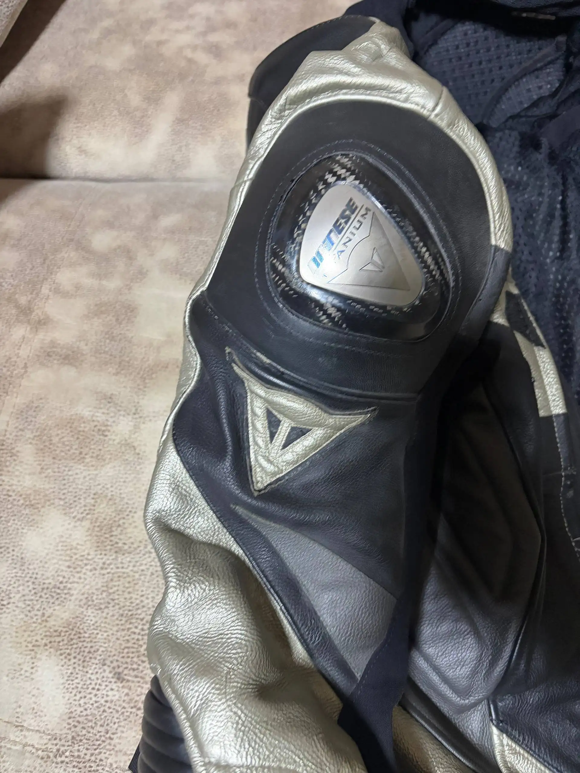 Продам мотокостюм Dainese - Мотоциклы и аксессуары (Хобби и отдых) в Саранск