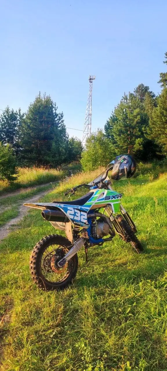 Продаю питбайк Racer SXR 125 - Питбайки (Хобби и отдых) в Николаевка