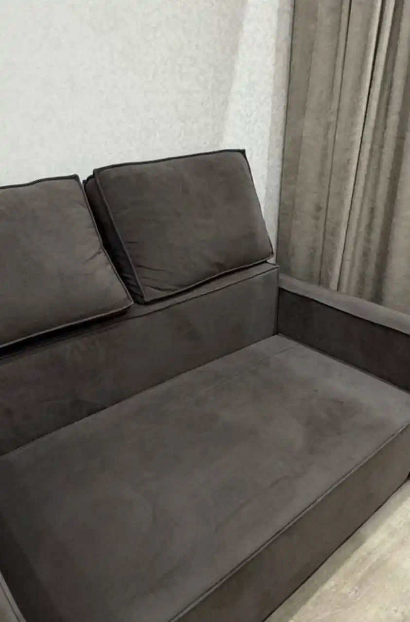 Диван б/у 6 месяцев