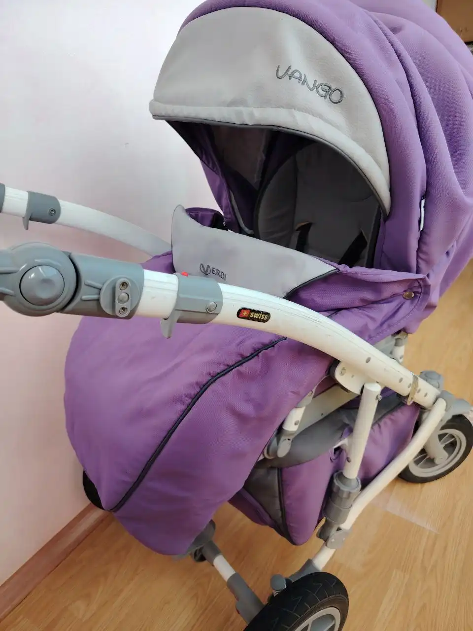 Продам коляску 3 в 1 Verdi Vango