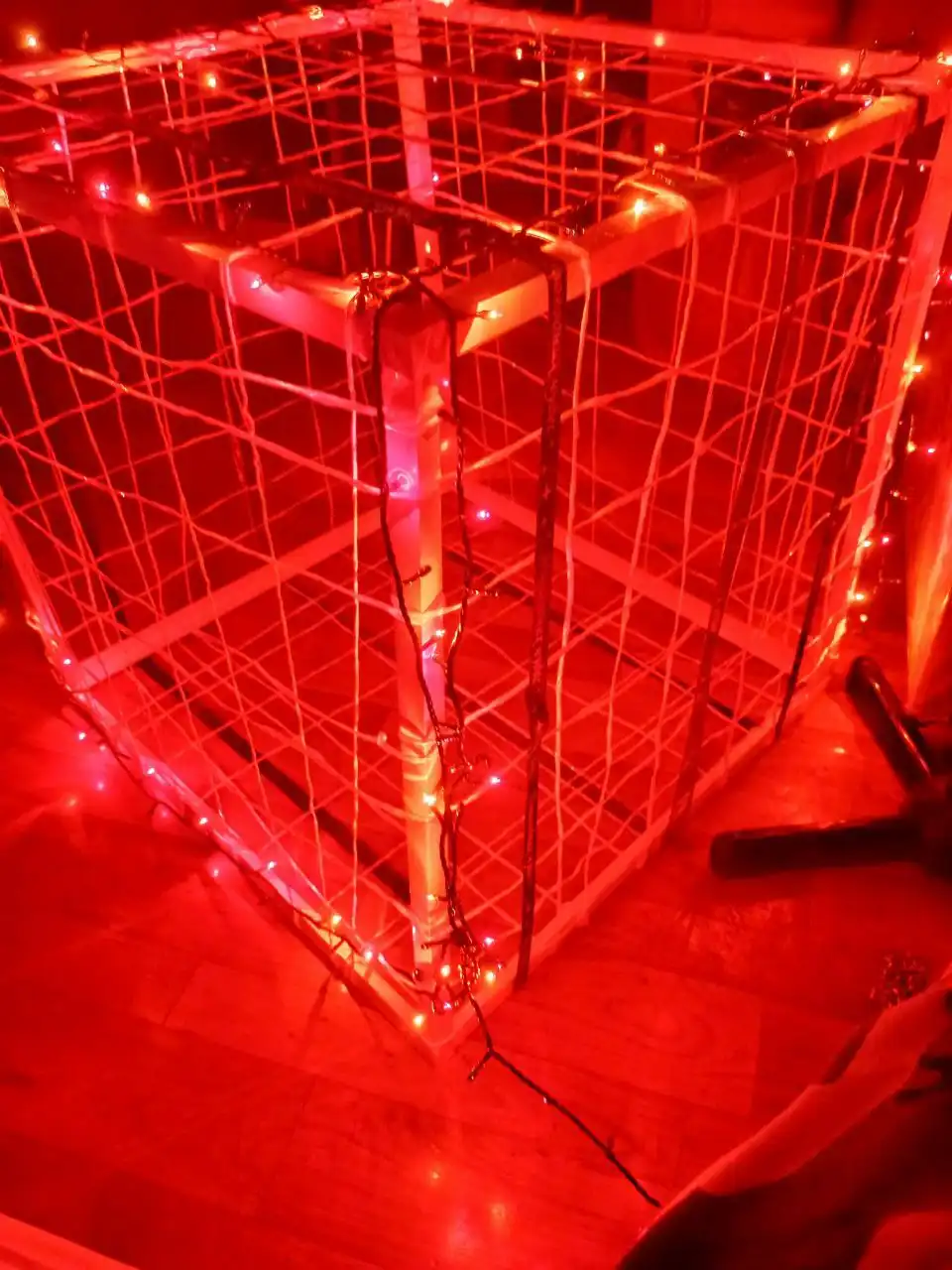 Продам новогодний куб с гирляндой