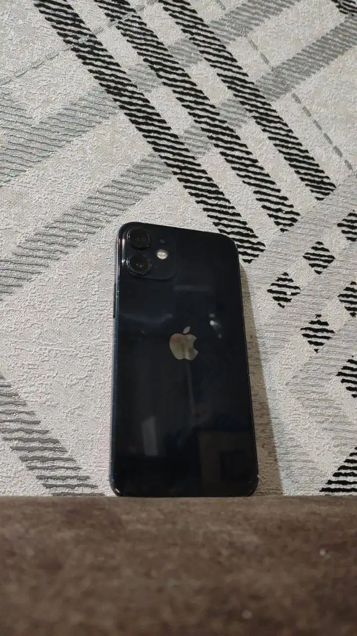 Продам iPhone 12 mini 128 ГБ