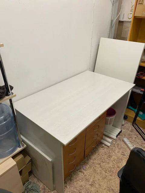 Письменный стол с тумбой и стеллажом б/у - частное объявление в Томск