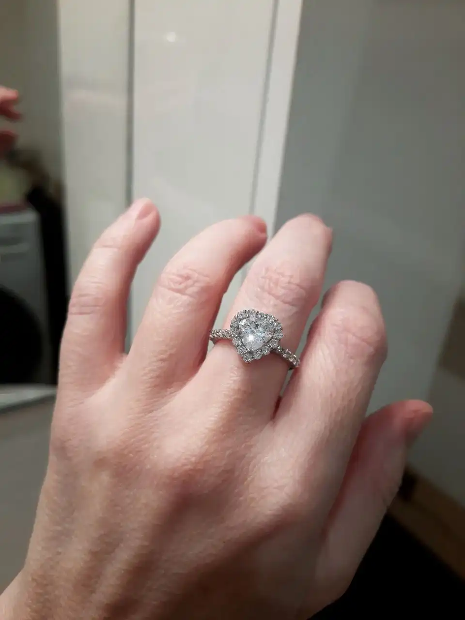 Серебряное кольцо с сердцем 925 пробы